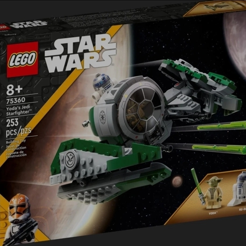 LEGO Star Wars Jedi Starfighter Set with Green and Gray